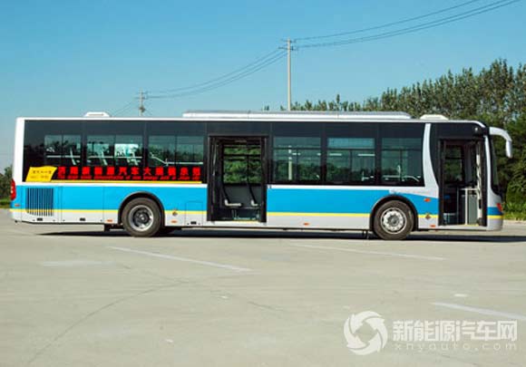 中通LCK6121HEV混合動(dòng)力客車