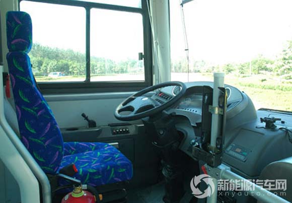 中通LCK6121HEV混合動(dòng)力客車