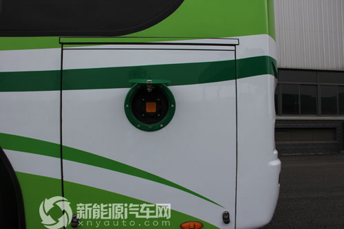 恒通電動8米級純電動快充空調(diào)客車