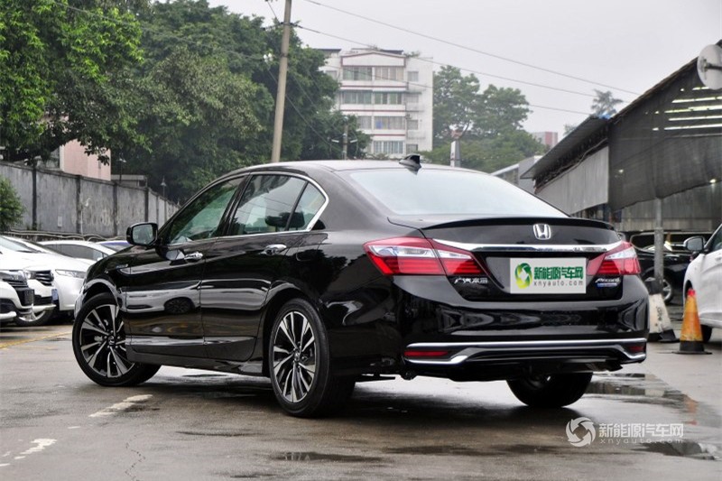 雅閣銳·混動(dòng) 2016款 2.0L 銳領(lǐng)版