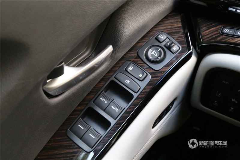 謳歌Acura CDX 混動(dòng) 2018款  2.0L 創(chuàng)享版