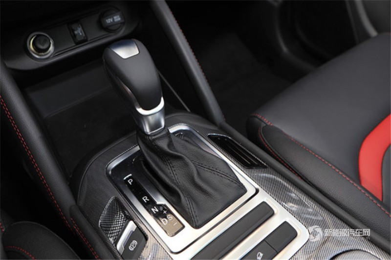 長安新能源 CS55混動 2018款 1.5T 自動藍動版