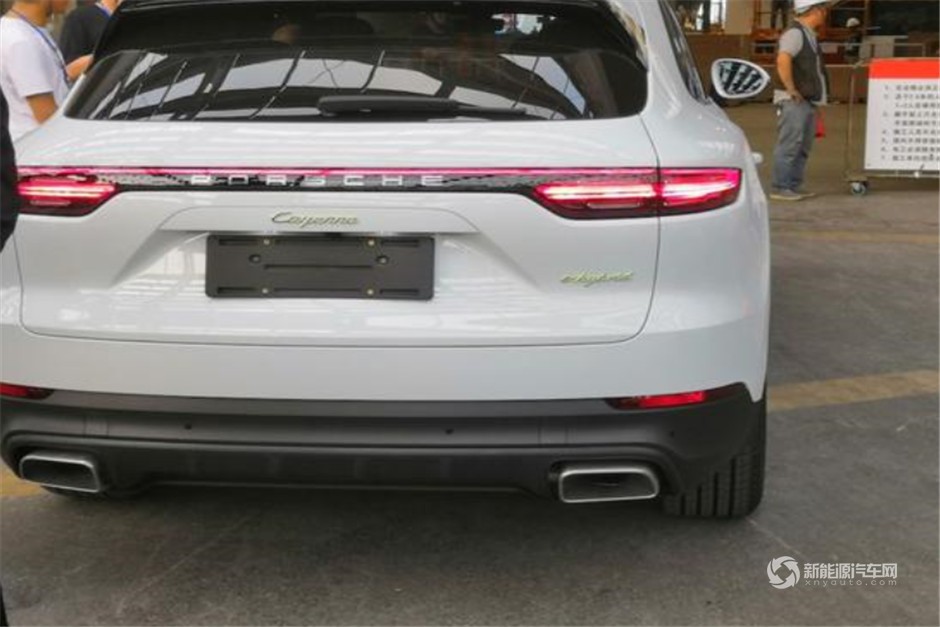 保時捷Cayenne E-Hybrid正式上市 售94.8萬元