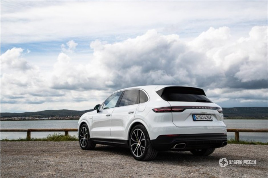 保時捷Cayenne E-Hybrid正式上市 售94.8萬元
