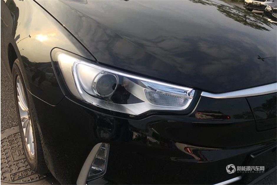 廣州車(chē)展實(shí)拍江淮iEVA60新車(chē)