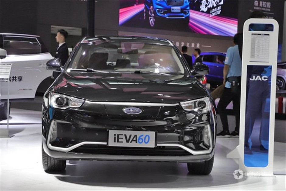 廣州車(chē)展實(shí)拍江淮iEVA60新車(chē)