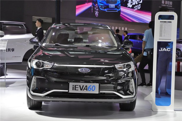 廣州車(chē)展實(shí)拍江淮iEVA60新車(chē)