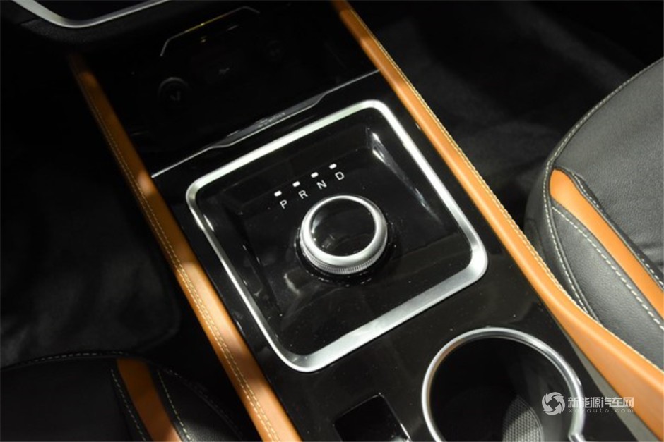 廣州車展實(shí)拍眾泰純電動(dòng)SUV ET450