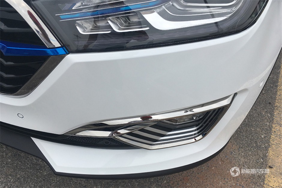 廣州車展實(shí)拍眾泰純電動(dòng)SUV ET450