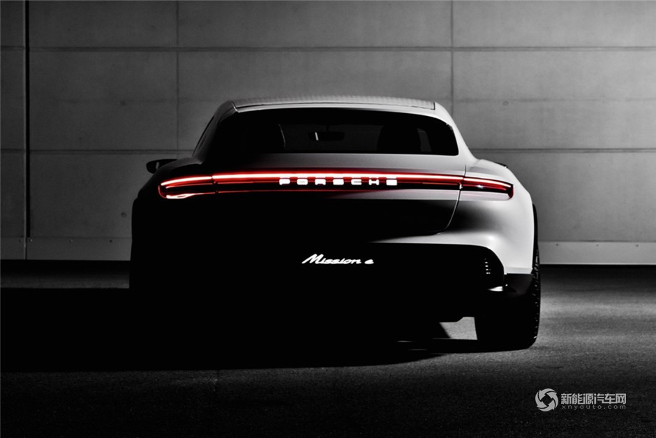 保時捷純電動跨界車—2019款Mission E