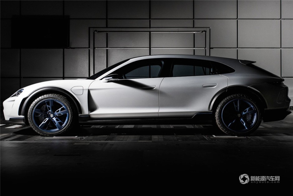 保時捷純電動跨界車—2019款Mission E