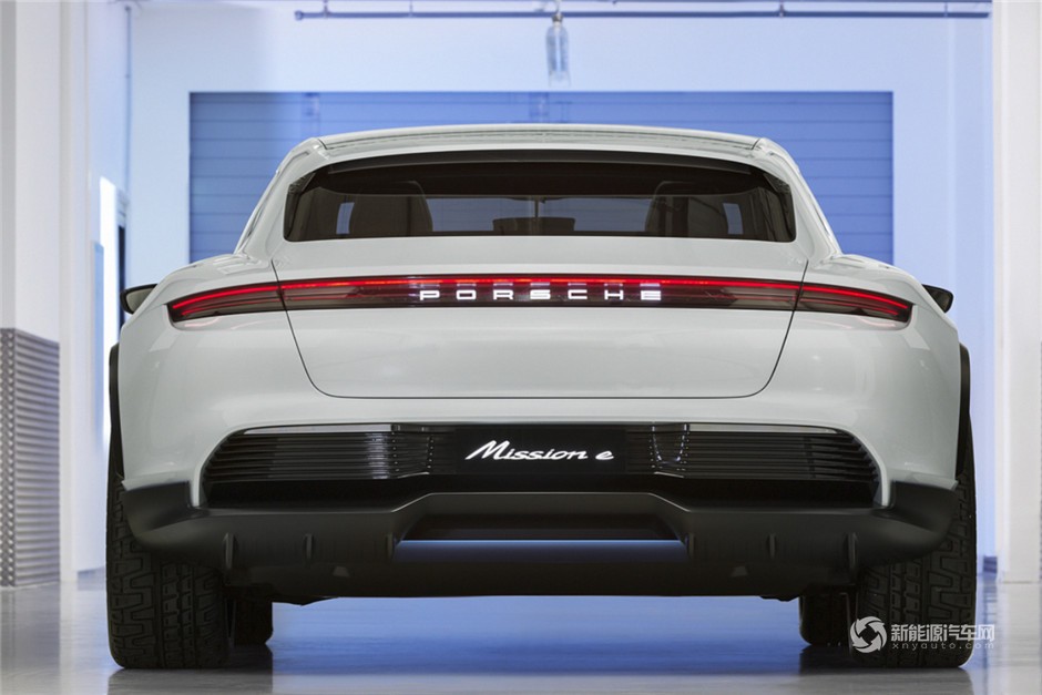 保時捷純電動跨界車—2019款Mission E