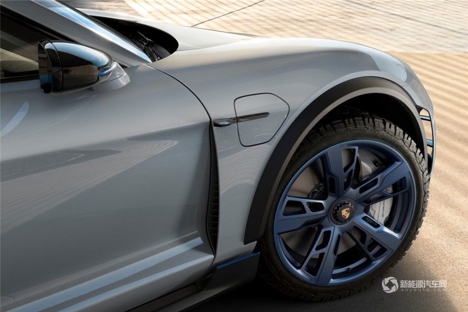 保時捷純電動跨界車—2019款Mission E