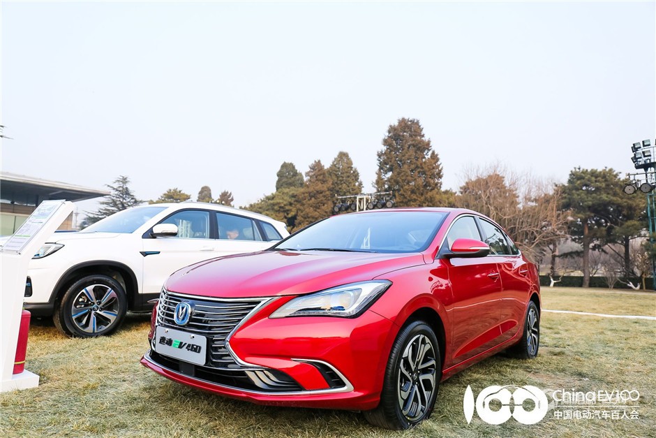 長安新能源攜新產(chǎn)品亮相2019電動(dòng)汽車百人會(huì)
