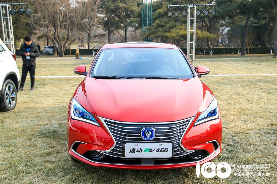 長安新能源攜新產(chǎn)品亮相2019電動(dòng)汽車百人會(huì)