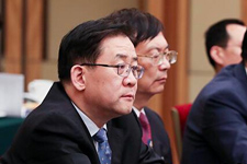 陳虹：新能源汽車“不限牌、不限行”優(yōu)惠政策應(yīng)延續(xù)