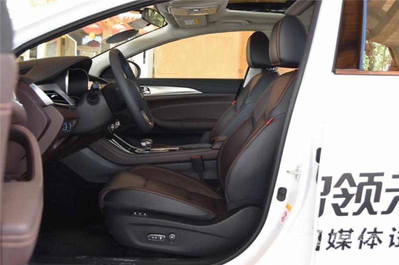 長(zhǎng)安新能源 逸動(dòng)EV 2019款 EV460 智享版