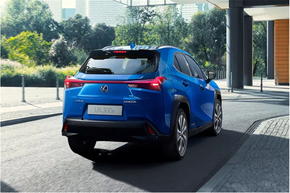 雷克薩斯首款豪華電動車UX300e