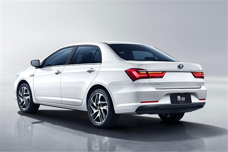 比亞迪秦EV 2020款 出行標(biāo)準(zhǔn)版