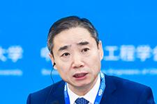 工信部副部長辛國斌：關注汽車智能化、網(wǎng)聯(lián)化是大勢所趨