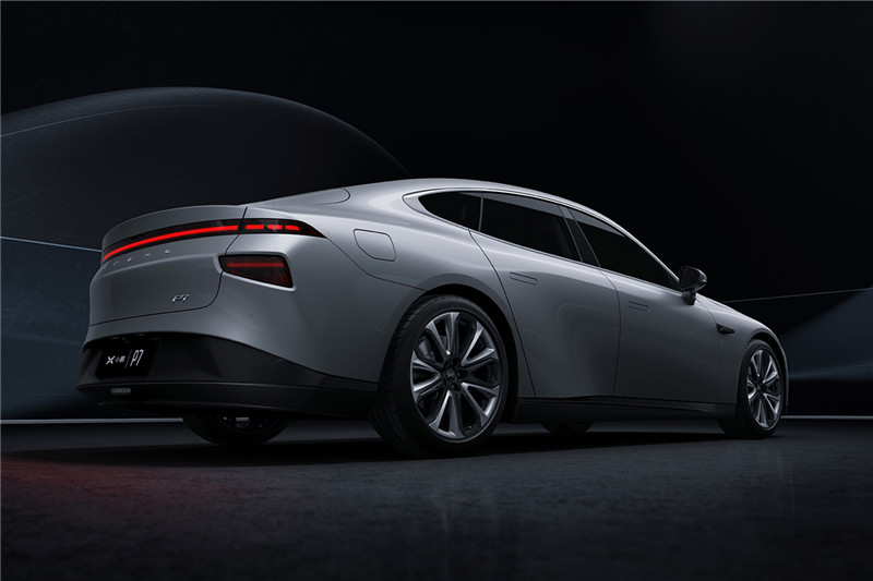 小鵬P7 2020款 后驅(qū)超長(zhǎng)續(xù)航智尊版