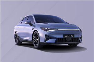 小鵬P5