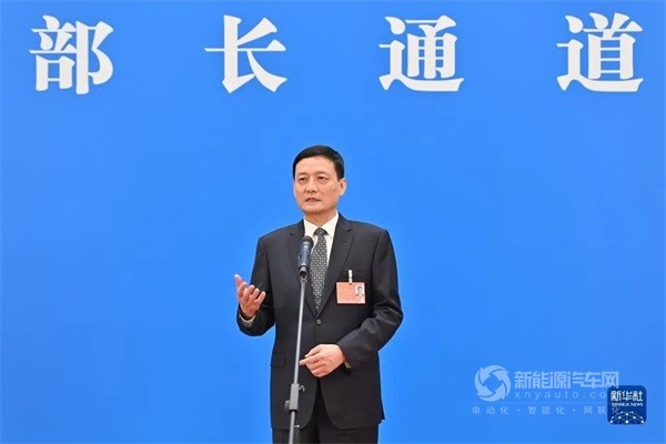 兩會部長通道|肖亞慶談5G、經濟平穩(wěn)運行等熱點問題