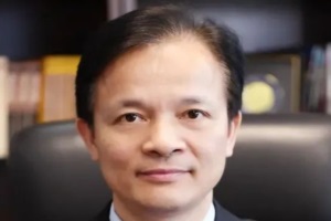 全國人大代表鐘志華：城市交通碳減排潛力巨大 推進公共交通創(chuàng)新