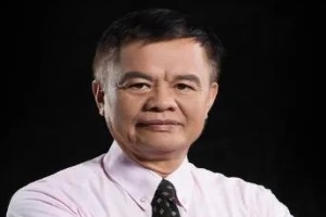 創(chuàng)維黃宏生：加快推進(jìn)轉(zhuǎn)型升級(jí) 敢創(chuàng)敢為