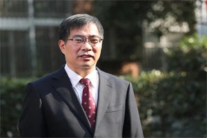 鄭津洋院士：氫車是氫能重要領(lǐng)域 中國需要?dú)淠馨踩脚_