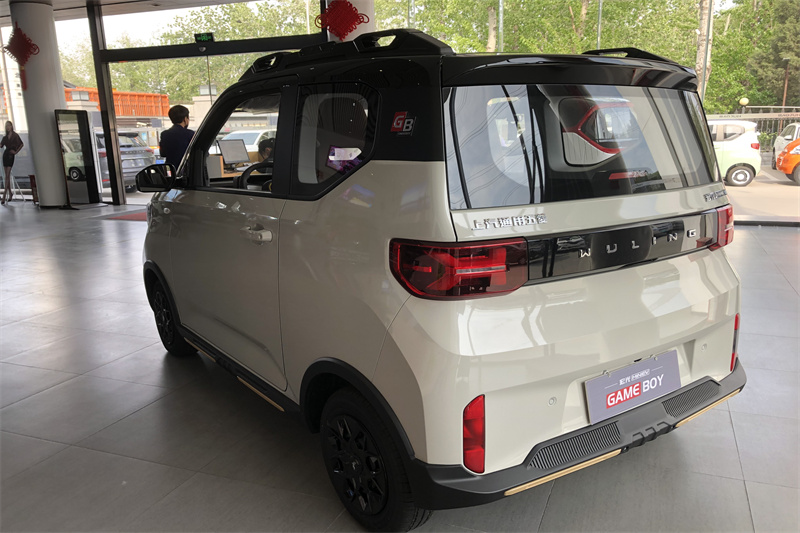 宏光MINIEV 2022款 GAMEBOY 玩樂(lè)款 200km續(xù)航