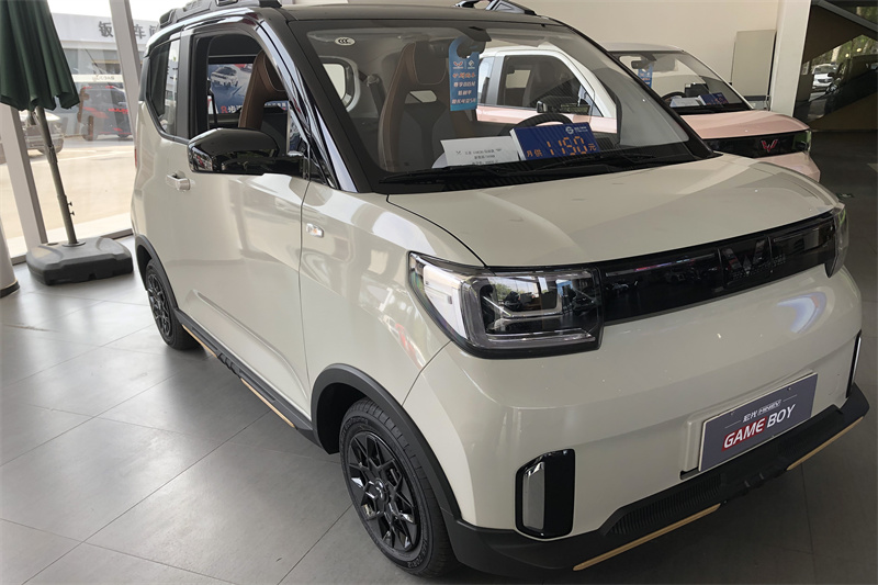 宏光MINIEV 2022款 GAMEBOY 玩樂(lè)款 200km續(xù)航