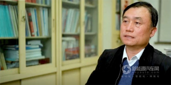 中國工程院院士衣寶廉