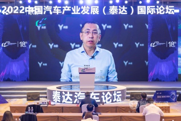 嵐圖汽車CEO盧放