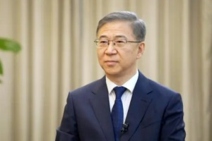 發(fā)改委趙辰昕：2023年繼續(xù)支持新能源汽車消費