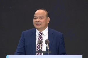 加快電池護(hù)照及配套政策研究等 全國(guó)政協(xié)委員曾毓群建言獻(xiàn)策