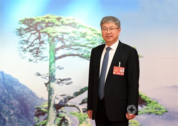 尹同躍