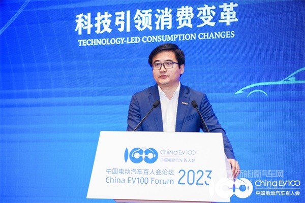 李云飛