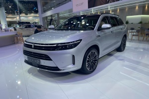 2023成都車(chē)展系列報(bào)道：新款問(wèn)界M7實(shí)車(chē)正式亮相