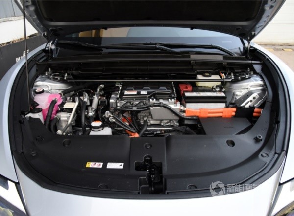 雷克薩斯RZ 450e特別版