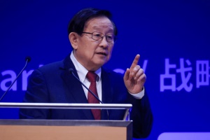 全國(guó)政協(xié)副主席萬(wàn)鋼：未來(lái)插混和氫燃料汽車會(huì)比純電車型更普及