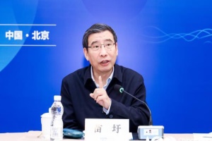 全國政協(xié)常委苗圩：汽車產(chǎn)業(yè)與其他產(chǎn)業(yè)融合越來越深