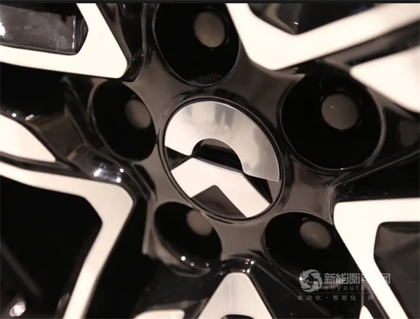 蔚來(lái)汽車(chē)