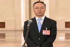 金融監(jiān)管總局李云澤：優(yōu)化新能源車險(xiǎn)的定價(jià)機(jī)制