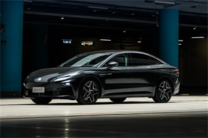 飛凡汽車三大真實托底場景極限挑戰(zhàn)，以電池安全為用戶“托底”!