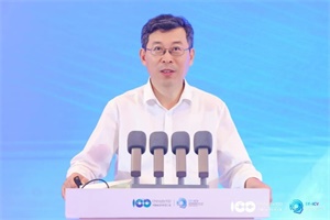 百人會(huì)副理事長(zhǎng)張永偉：如何跑通“車(chē)路云一體化”之路
