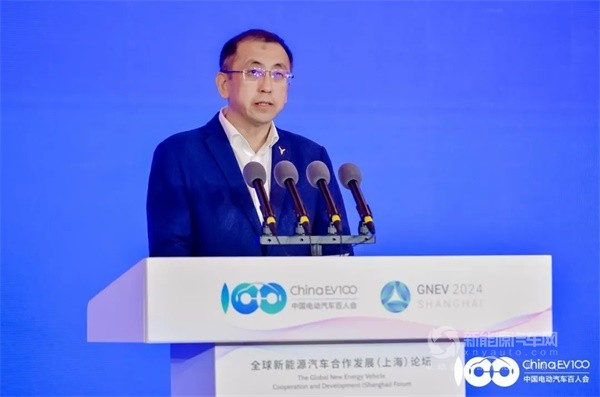 嵐圖汽車CEO盧放