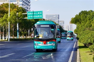積極響應(yīng)“全域公交”戰(zhàn)略!安凱新能源客車批量交付江蘇鹽城
