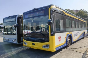 金龍新能源客車助力上海奉浦快線駛?cè)搿盁o人駕駛”快車道
