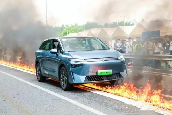 啟辰汽車技術(shù)開放日活動(dòng)，VX6展現(xiàn)卓越安全性能